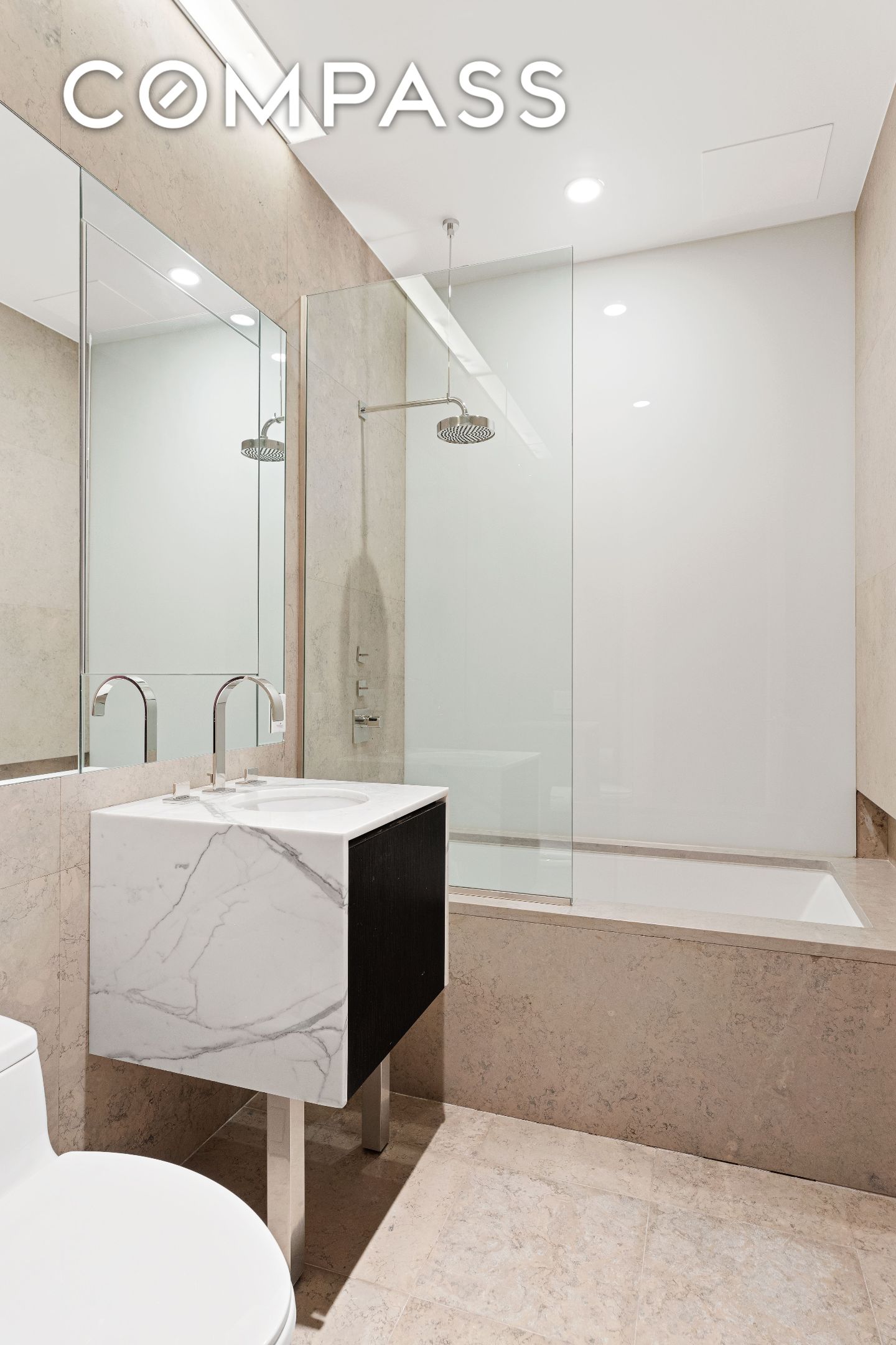 #13 photo, 32 W 18th Street, Flatiron , NY 10011