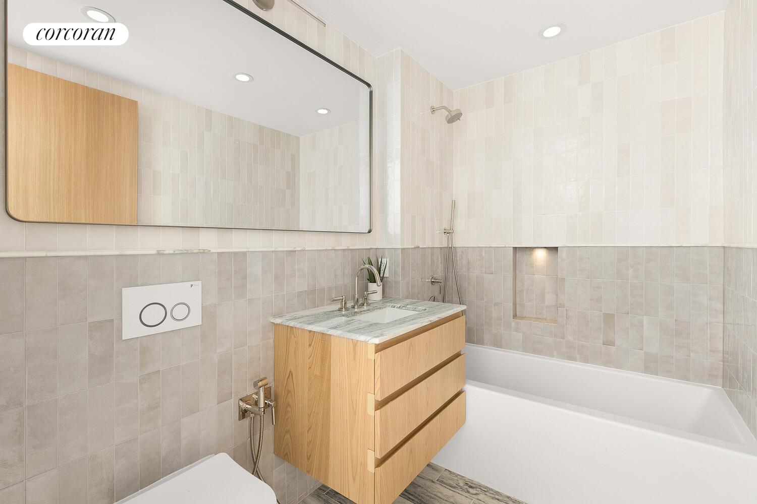 #7 photo, 269 ECKFORD Street, Greenpoint , NY 11222