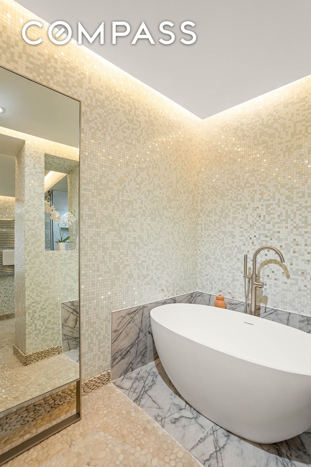 #11 photo, 244 W 23rd Street, マンハッタン Chelsea , NY 10011