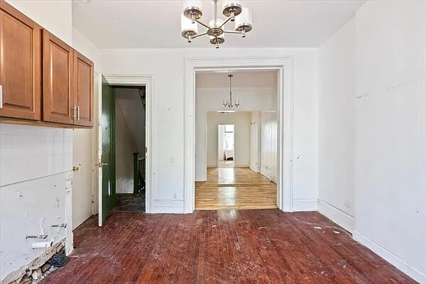 #9 photo, 321 E 116TH Street, マンハッタン East Harlem , NY 10029