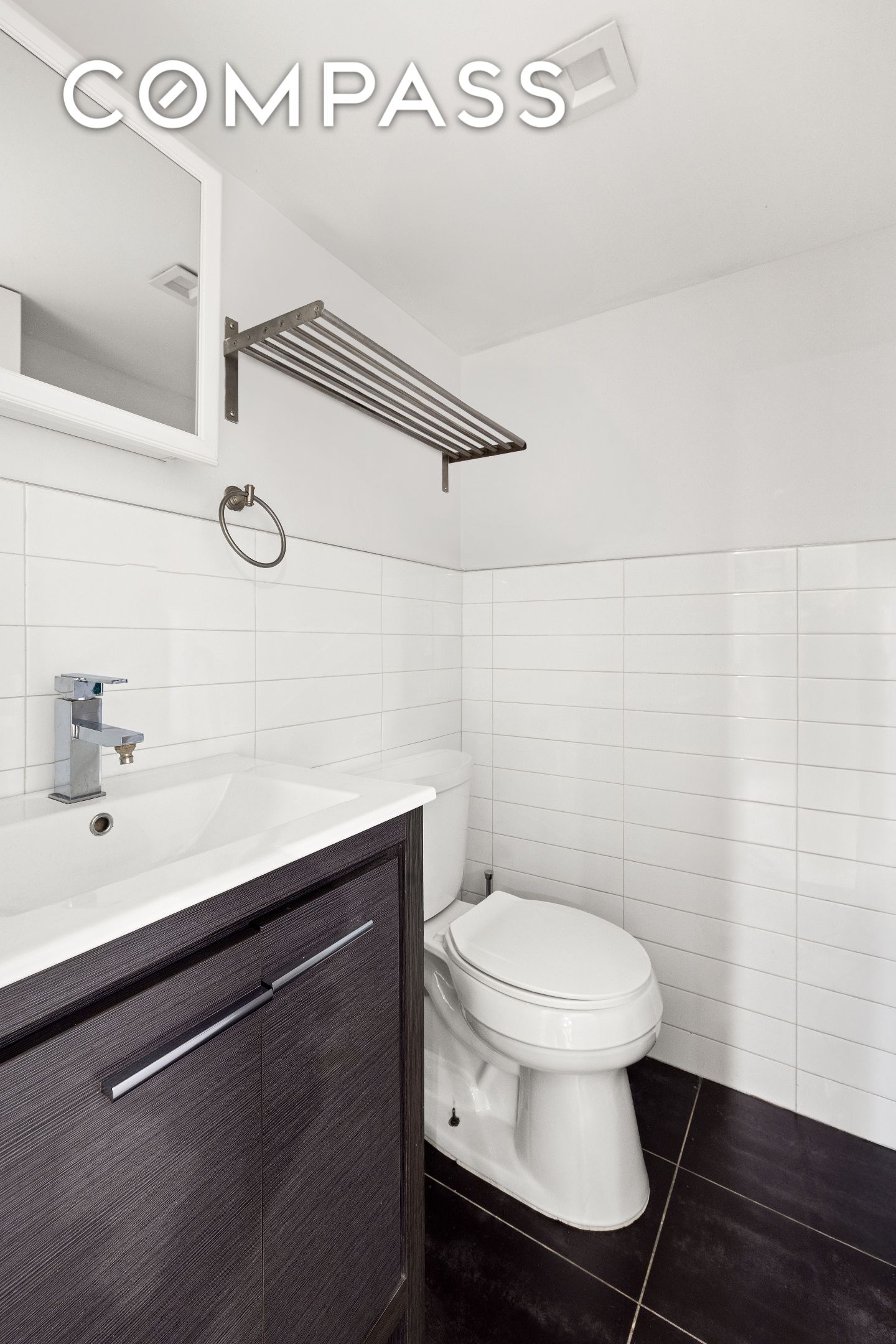 #7 photo, 1172 Jefferson Avenue, Bushwick , NY 11221