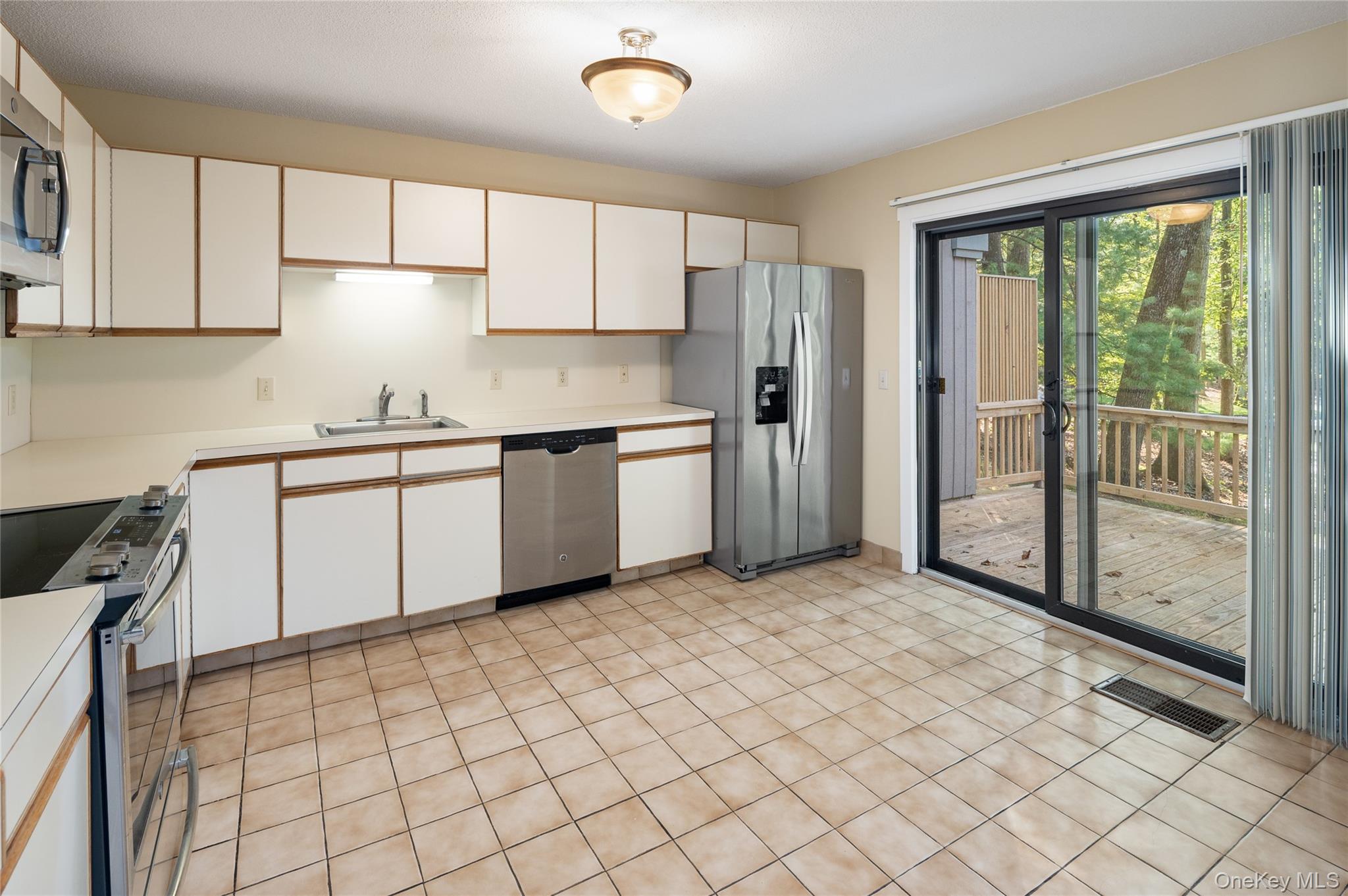 #8 photo, 438 Heritage Hills, Somers , NY 10589