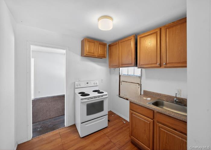 #8 photo, 46 Lake Drive, Wyandanch , NY 11798