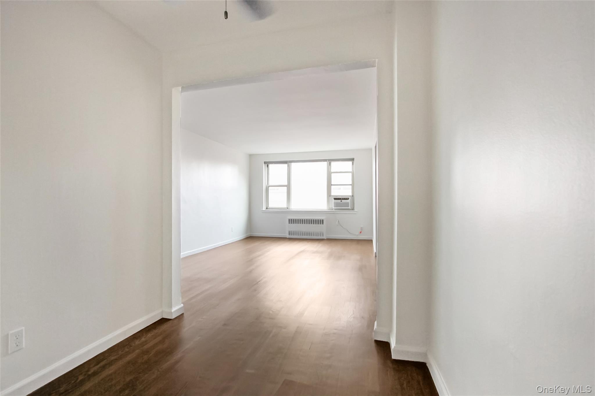 #10 photo, 30 N Broadway, White Plains , NY 10601