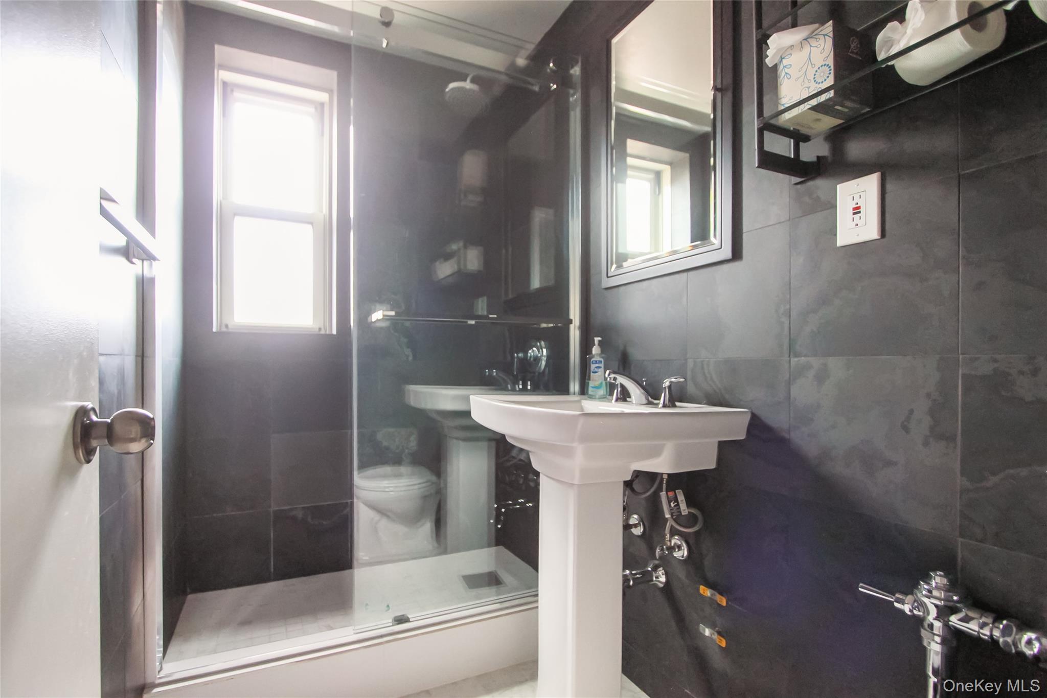 #8 photo, 30 N Broadway, White Plains , NY 10601