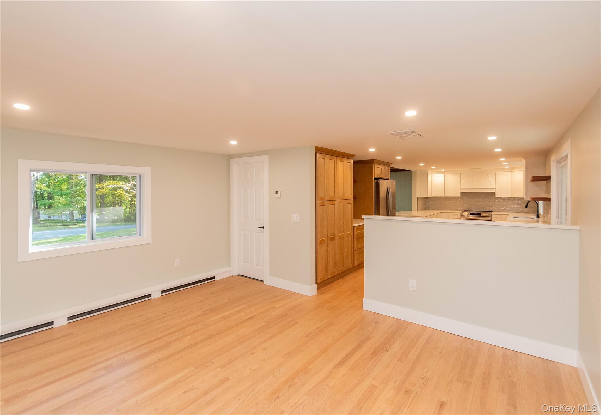 #12 photo, 11 Tree Top Lane, Poughkeepsie , NY 12603