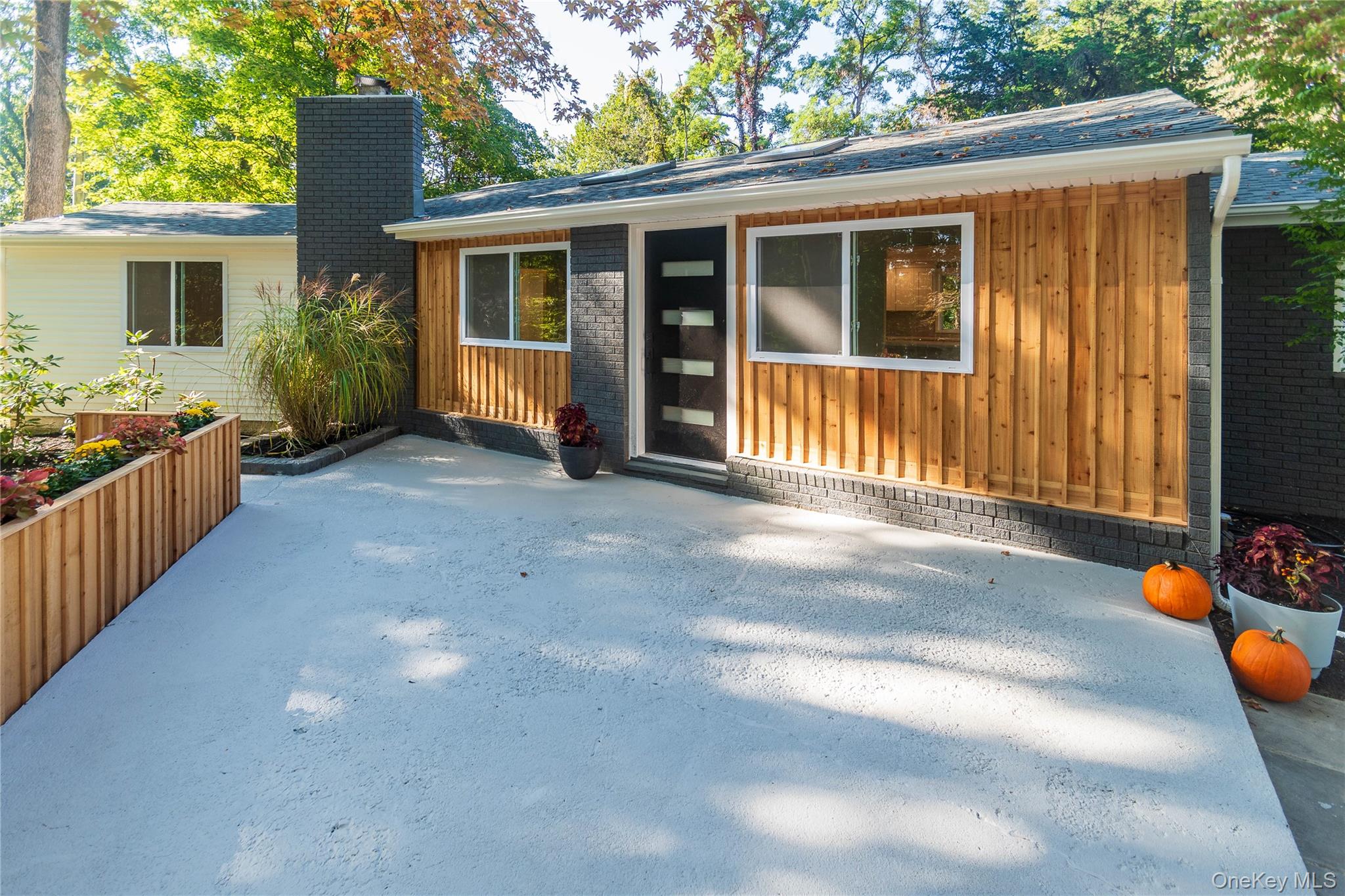 #2 photo, 11 Tree Top Lane, Poughkeepsie , NY 12603