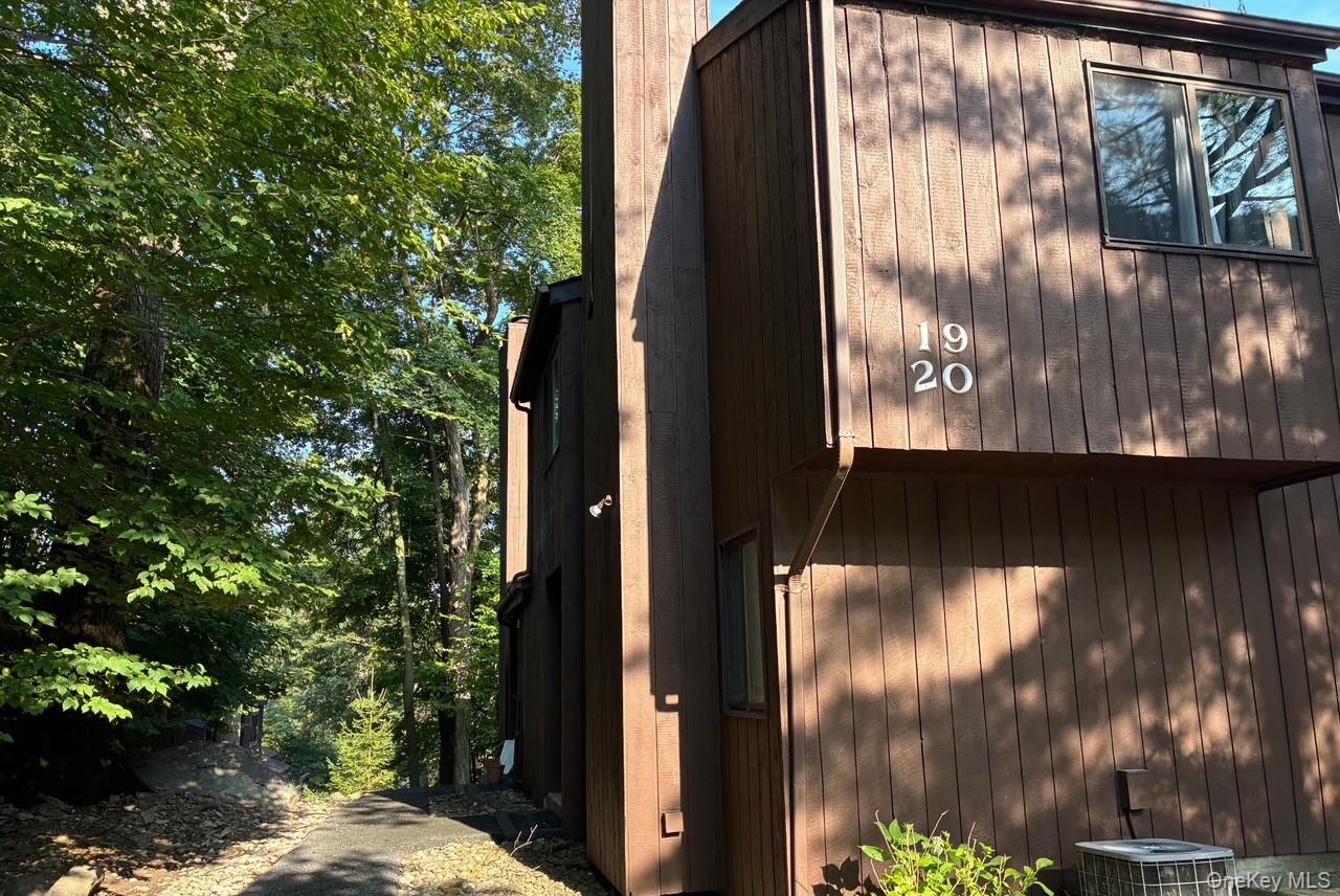 #1 photo, 20 Redwood Drive, Highland Mills , NY 10930