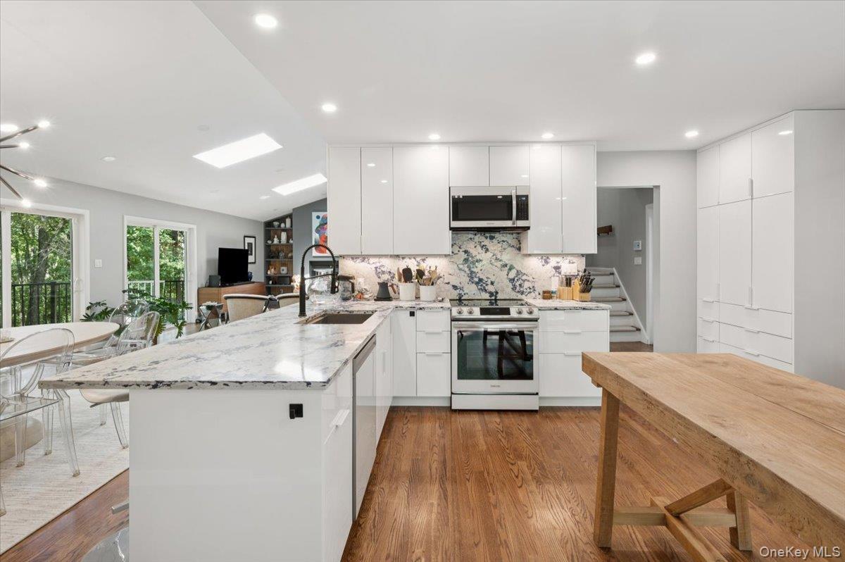 #18 photo, 46 Ridgefield Avenue, South Salem , NY 10590