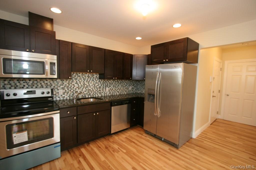 #12 photo, 385 Palisade Avenue, Yonkers , NY 10703