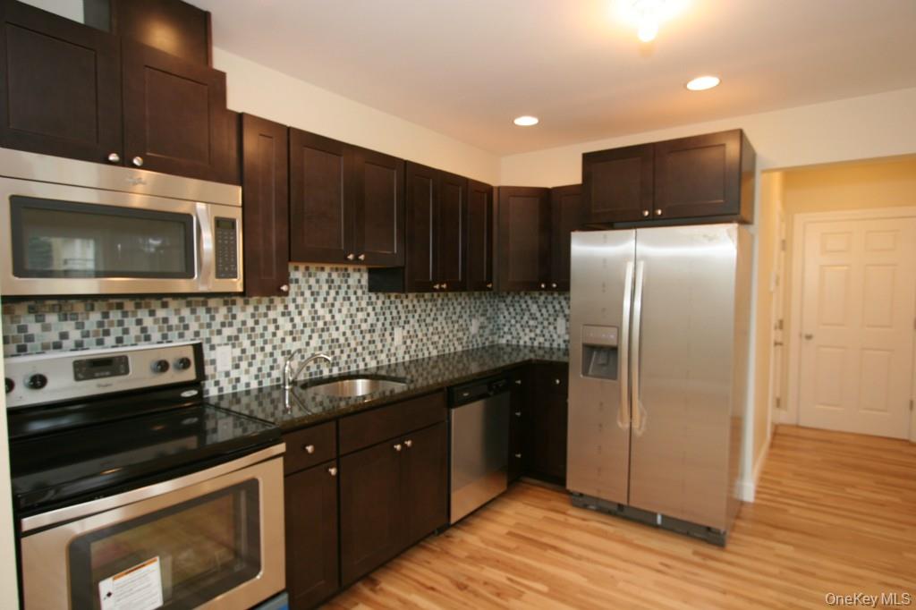 #13 photo, 385 Palisade Avenue, Yonkers , NY 10703