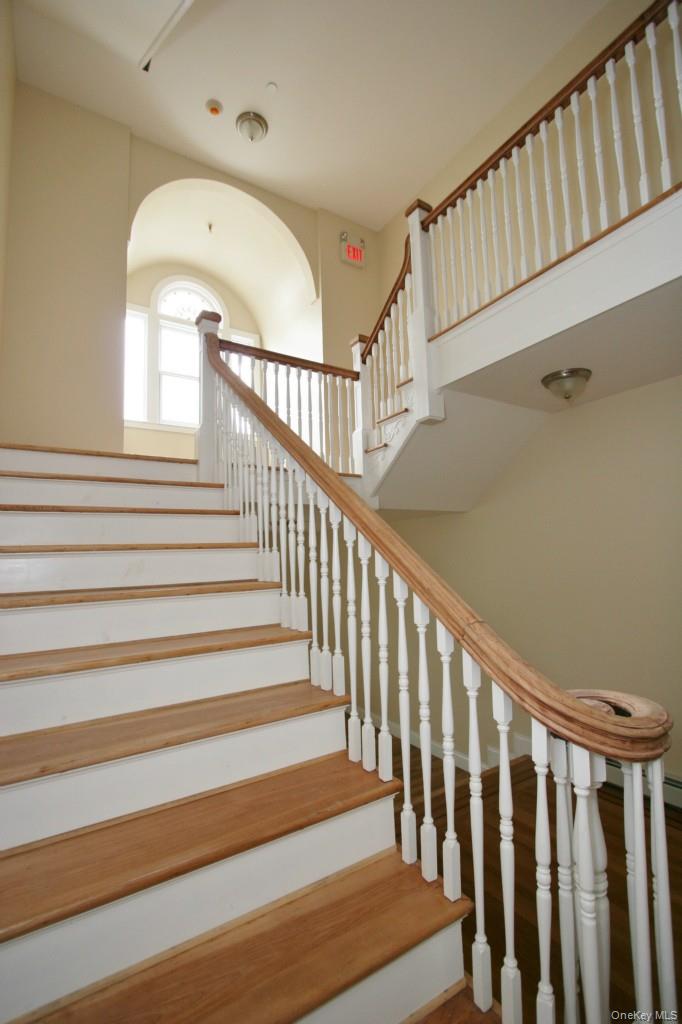 #4 photo, 385 Palisade Avenue, Yonkers , NY 10703