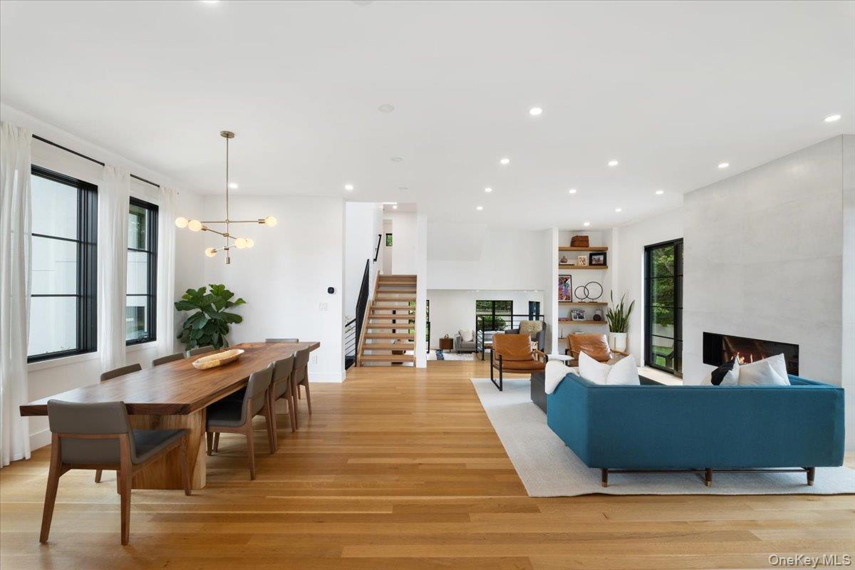 #11 photo, 1040 Nautilus Lane, Mamaroneck , NY 10543