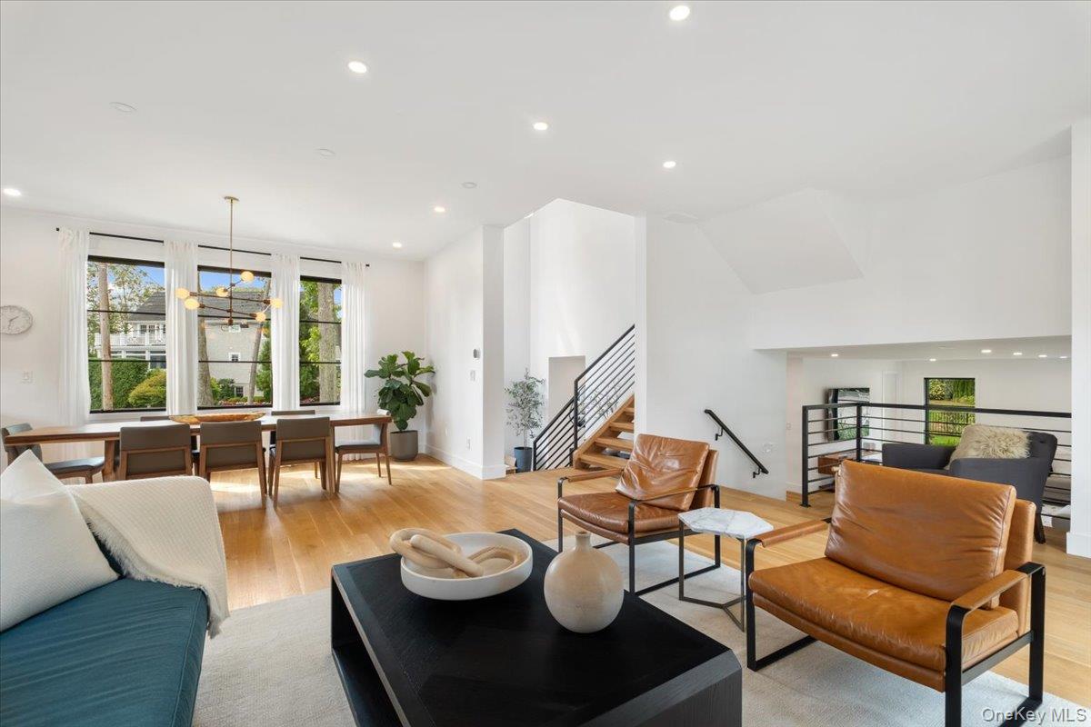 #17 photo, 1040 Nautilus Lane, Mamaroneck , NY 10543