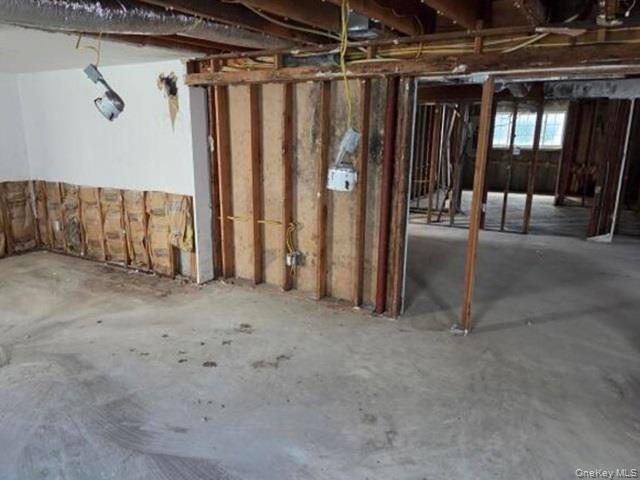 #7 photo, 47 Monroe Street, ナッソー郡 Inwood , NY 11096