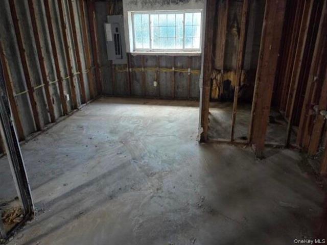 #9 photo, 47 Monroe Street, ナッソー郡 Inwood , NY 11096