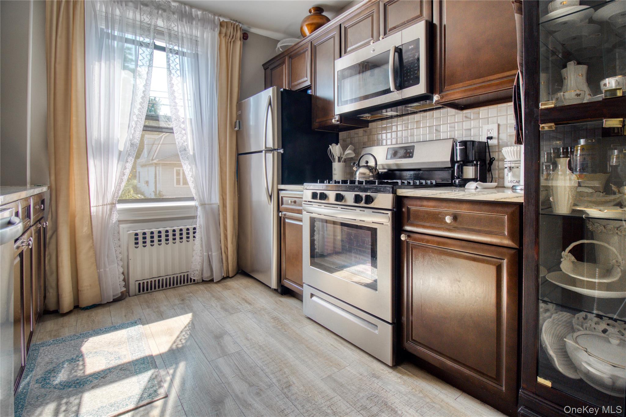 #16 photo, 145 Lincoln Avenue, Staten Island , NY 10306