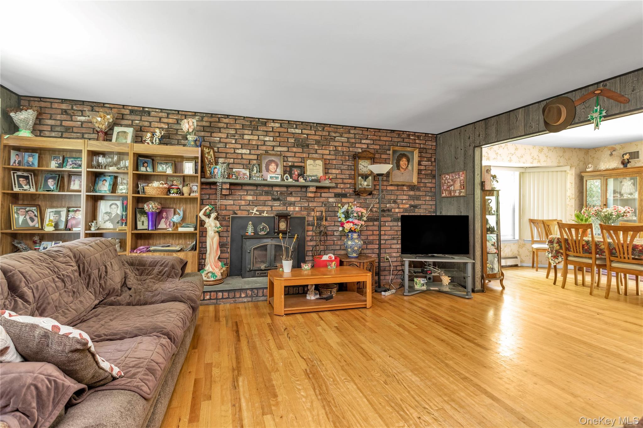 #13 photo, 270 Frost Pond Road, Old Brookville , NY 11545