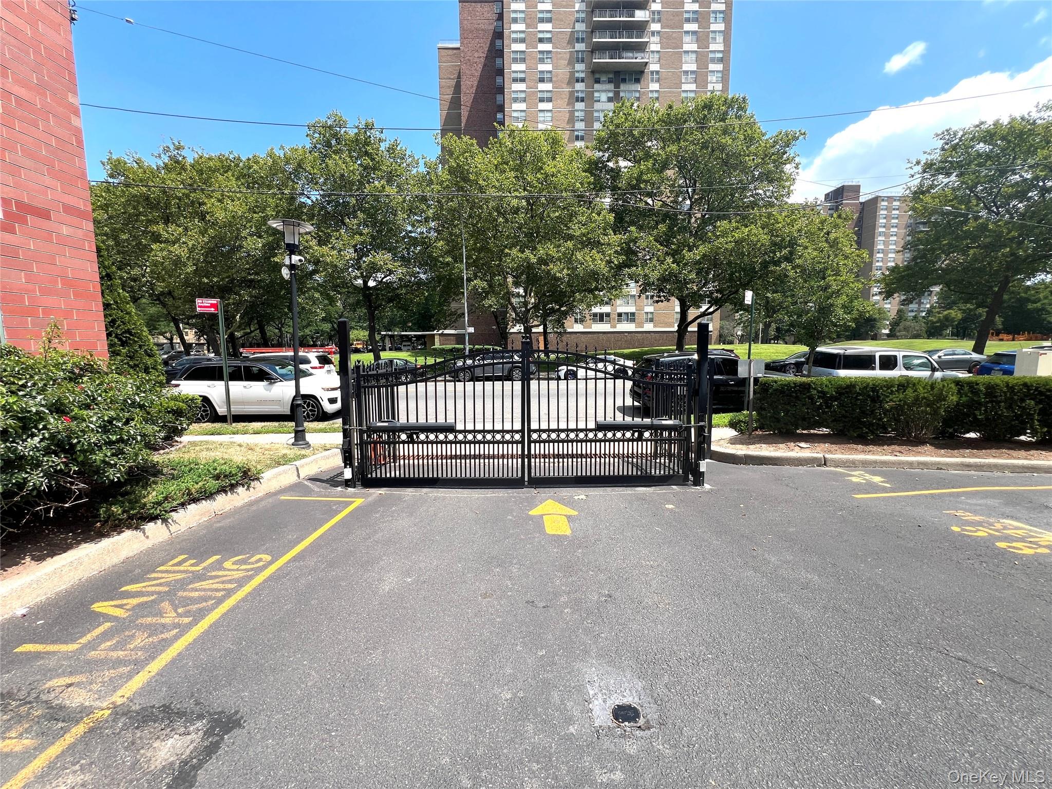 #2 photo, 518 Louisiana Avenue, ブルックリン区 Brooklyn , NY 11239