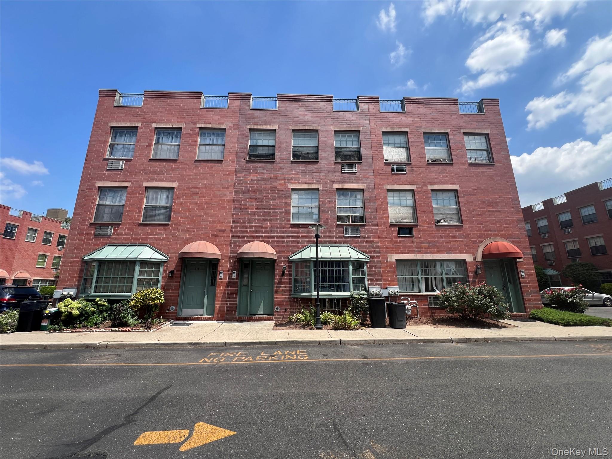 #5 photo, 518 Louisiana Avenue, ブルックリン区 Brooklyn , NY 11239