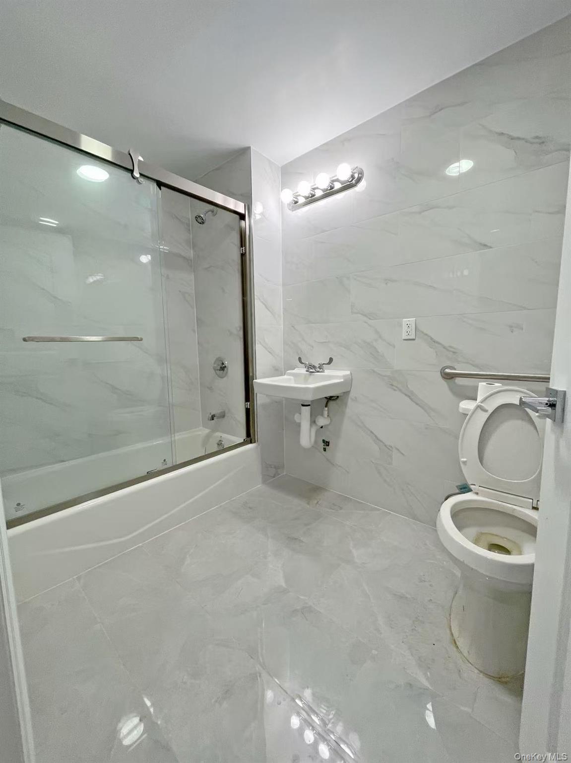 #7 photo, 3629 171st Street, Flushing , NY 11358