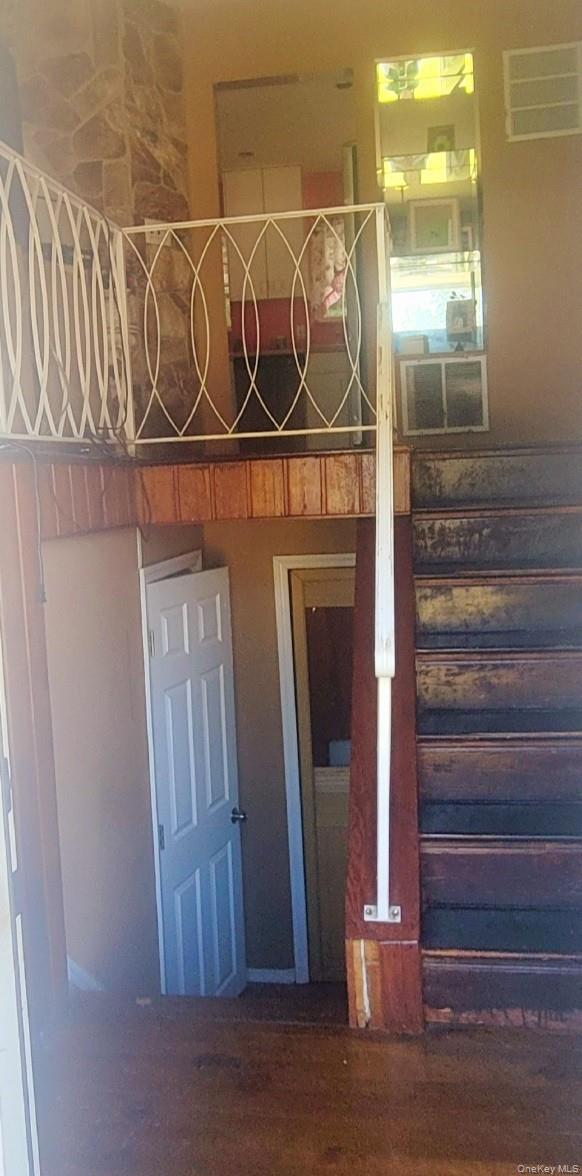 #2 photo, 11 Churchill Drive, 롱 아일랜드 Brentwood , NY 11717