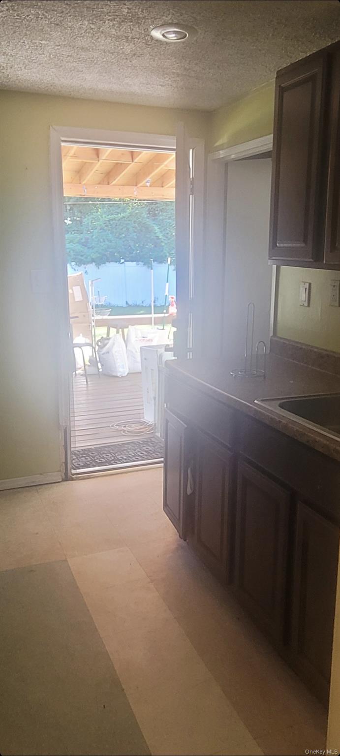 #8 photo, 11 Churchill Drive, 롱 아일랜드 Brentwood , NY 11717