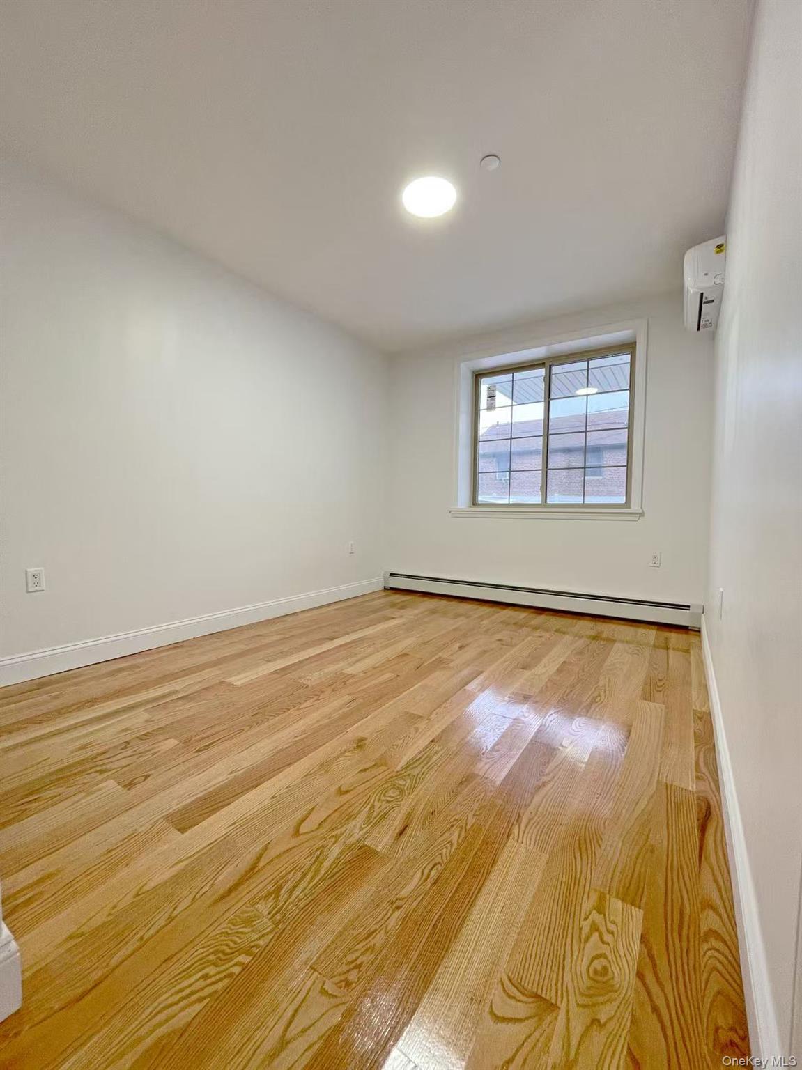 #4 photo, 3629 171th Street, Flushing , NY 11358