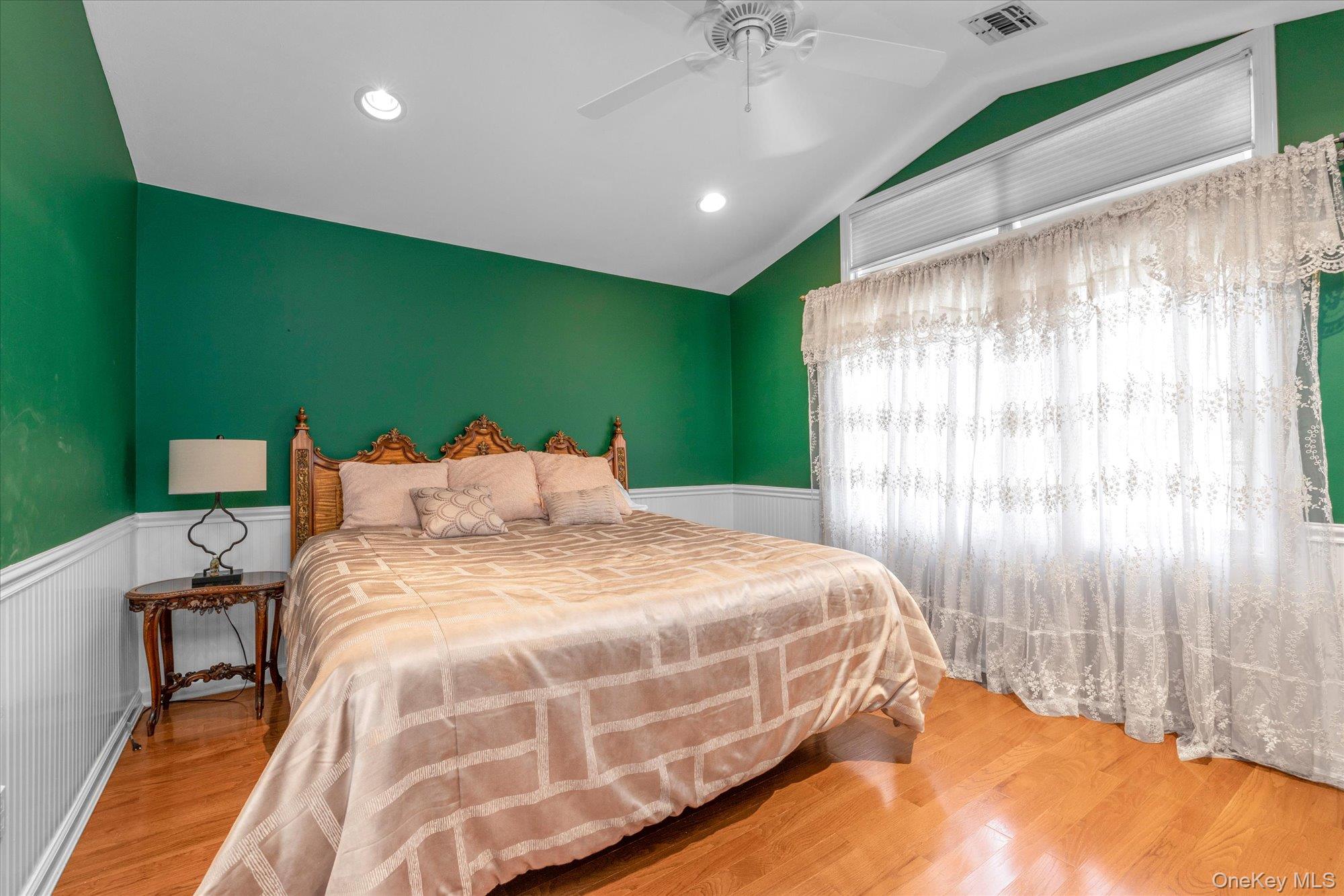 #18 photo, 85 Sagamore Drive, Plainview , NY 11803