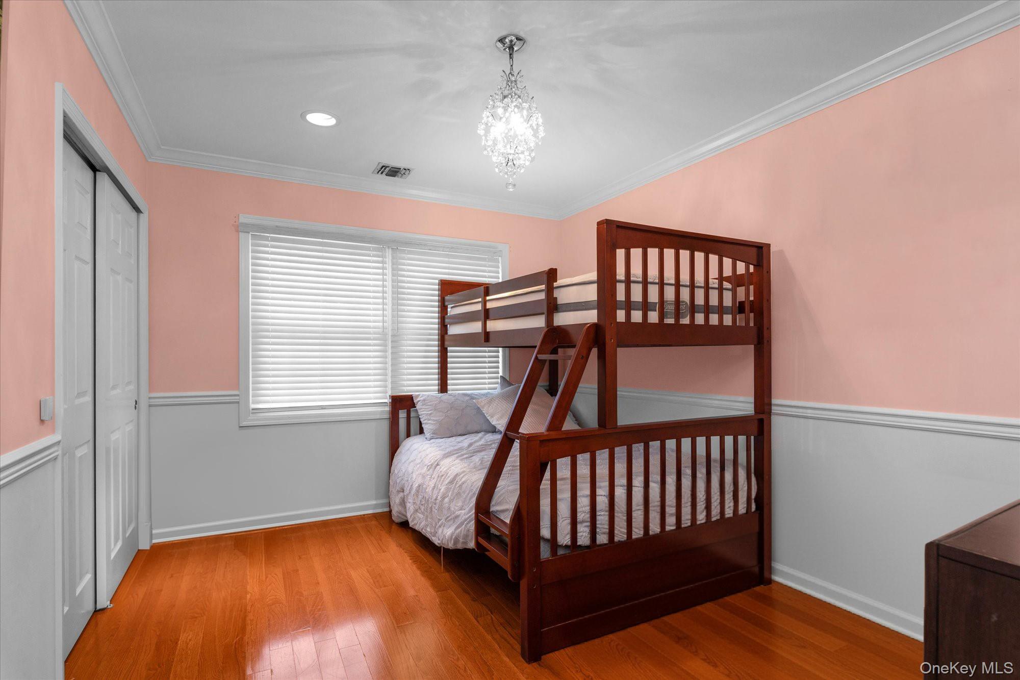 #19 photo, 85 Sagamore Drive, Plainview , NY 11803