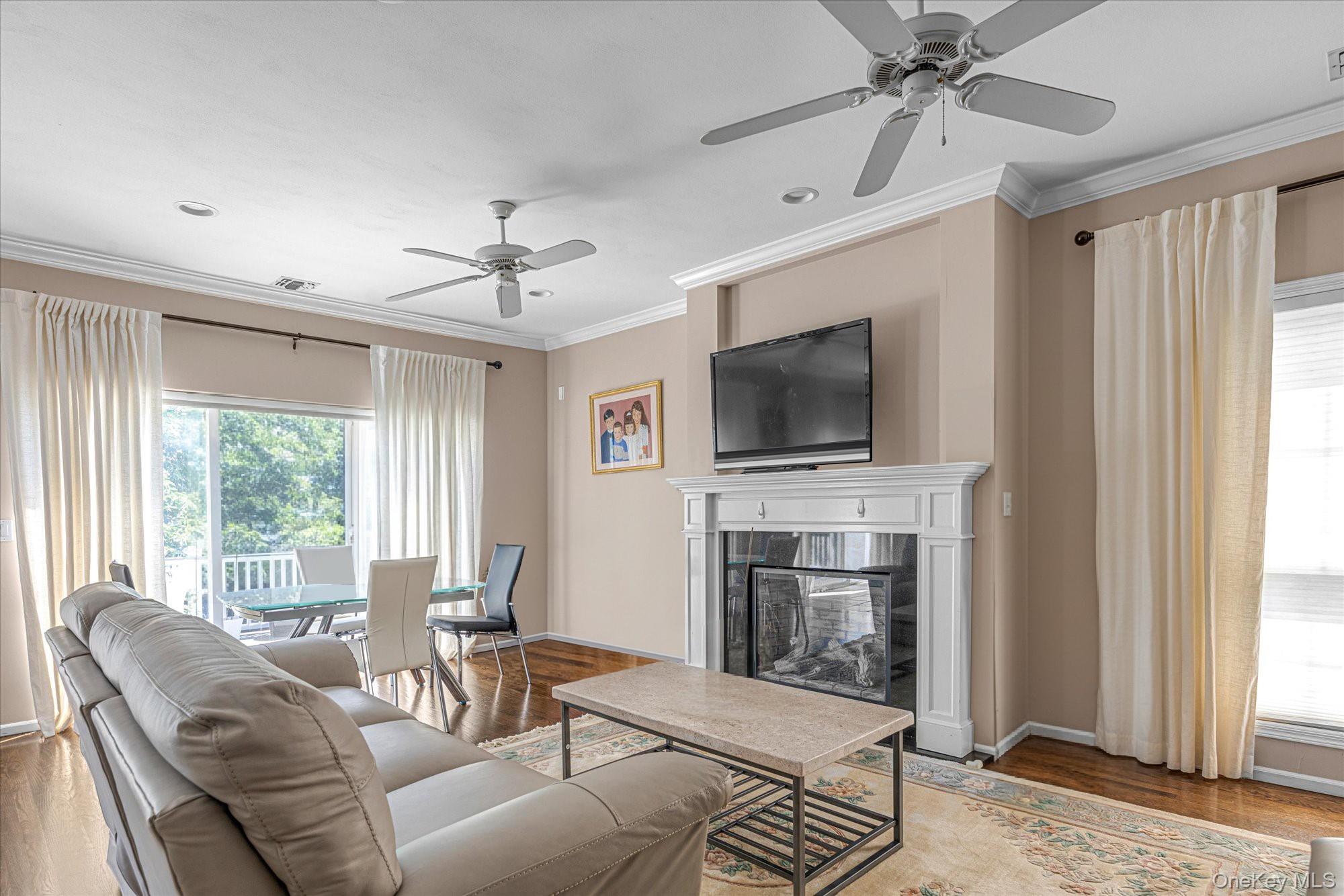 #7 photo, 85 Sagamore Drive, Plainview , NY 11803