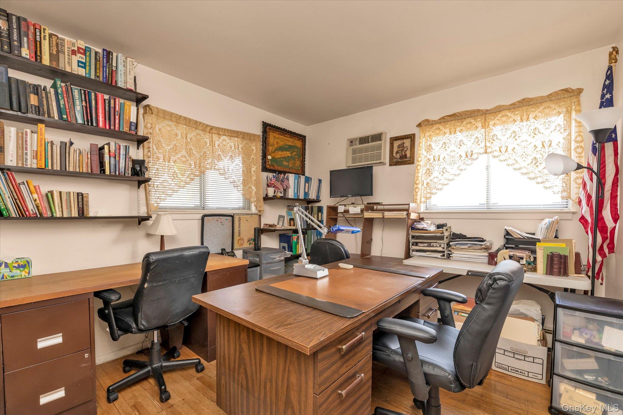 #11 photo, 27 Juniper Road, Port Washington , NY 11050