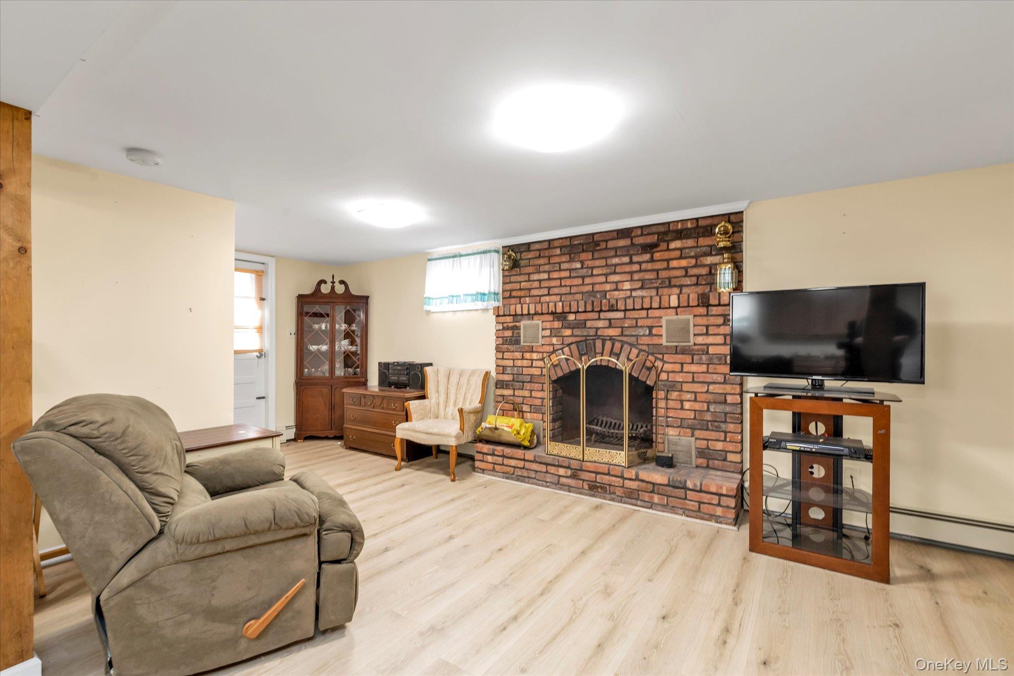 #19 photo, 27 Juniper Road, Port Washington , NY 11050