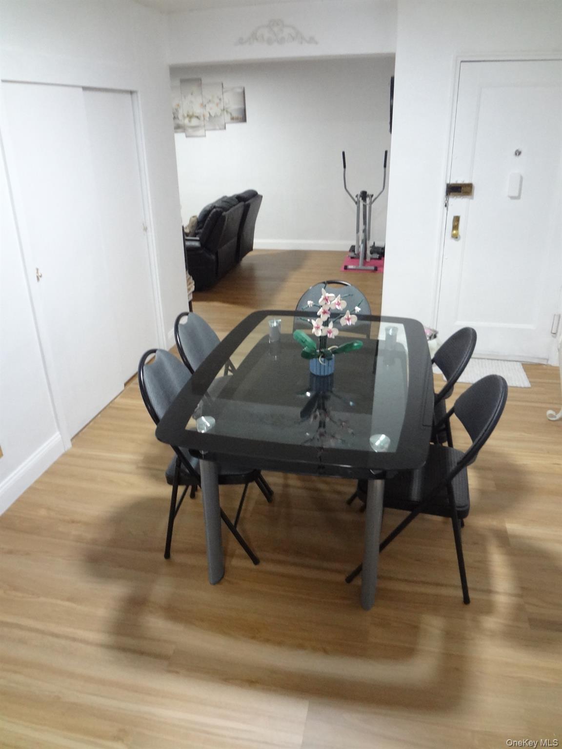 #3 photo, 88-09 Northern, जैक्सन हाइट्स Jackson Heights , NY 11372