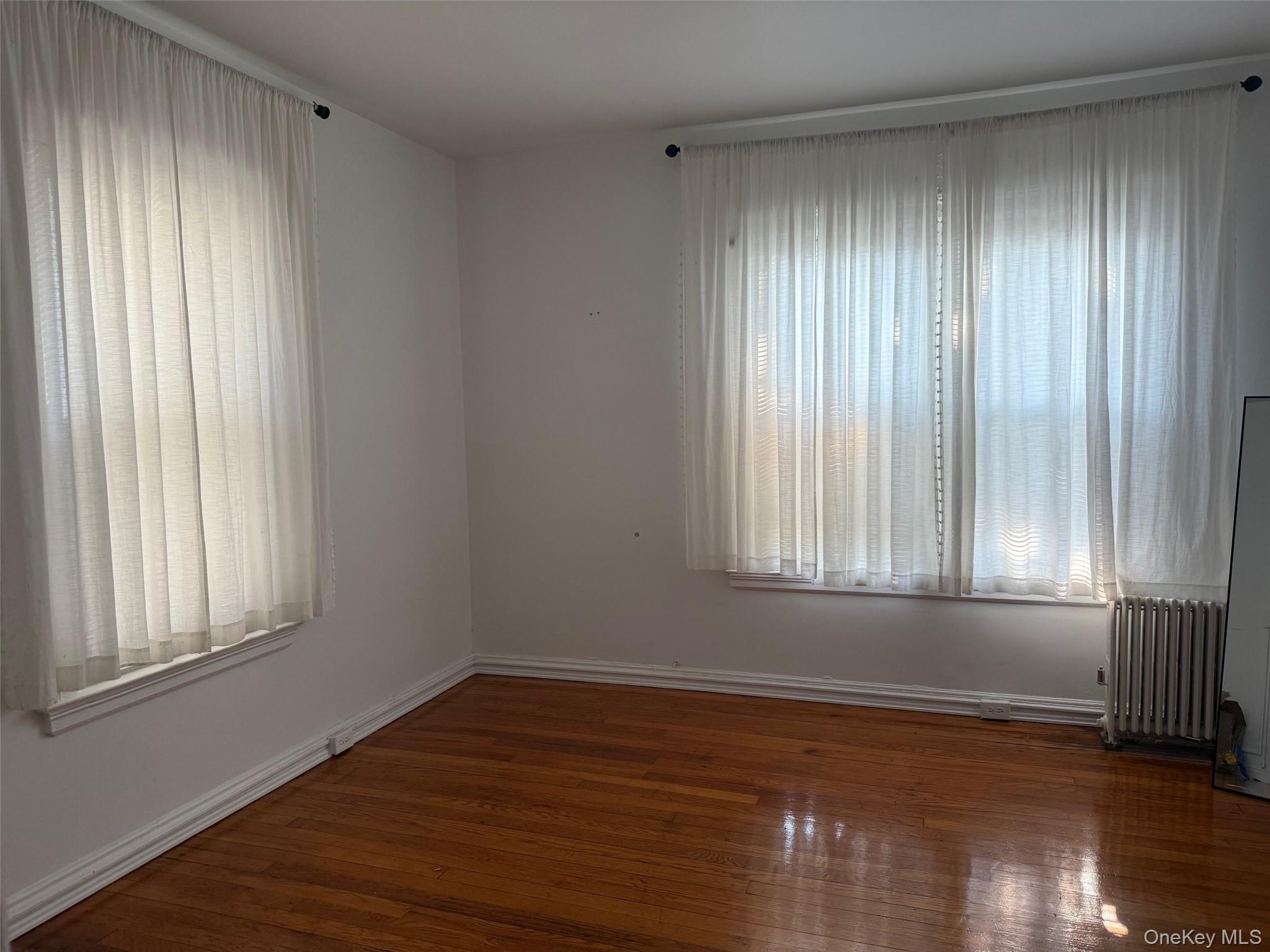 #5 photo, 42 Hill Terrace, Yonkers , NY 10701