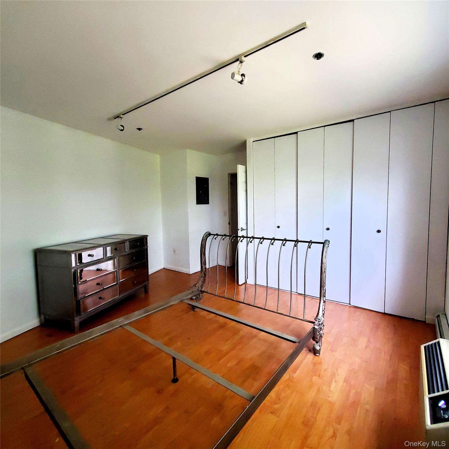 #8 photo, 400 Mount Pleasant Avenue, Mamaroneck , NY 10543