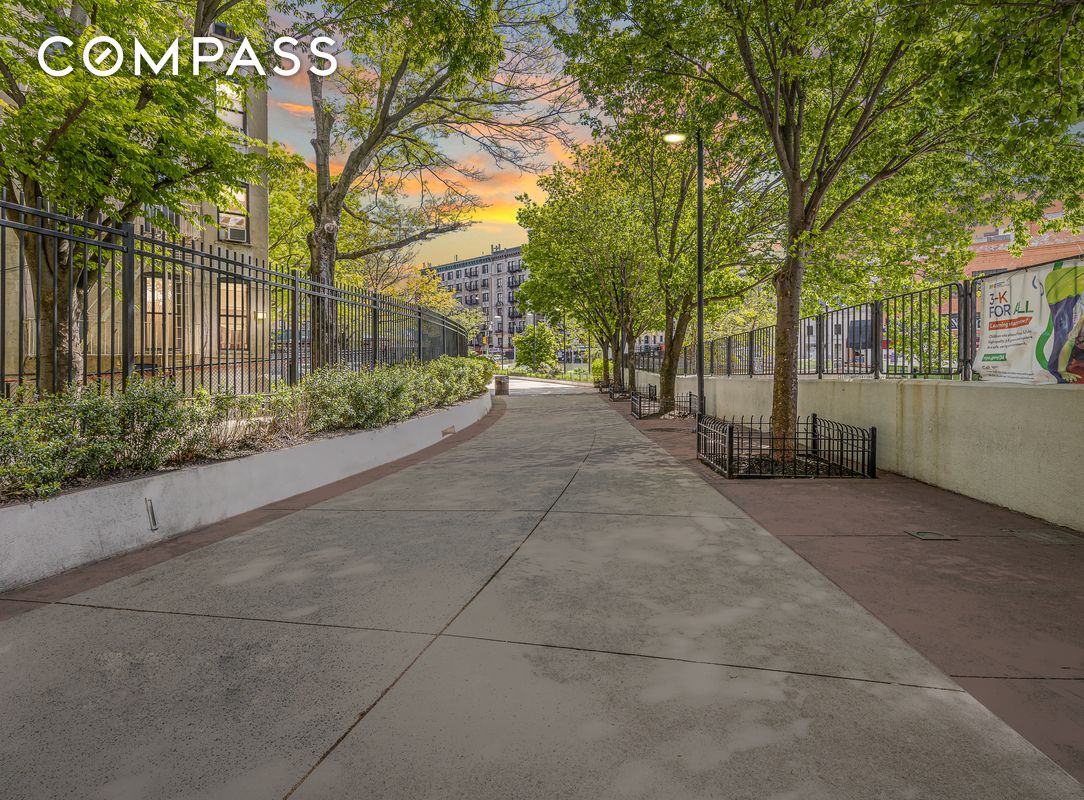 #15 photo, New York City, Manhattanville , NY 10031