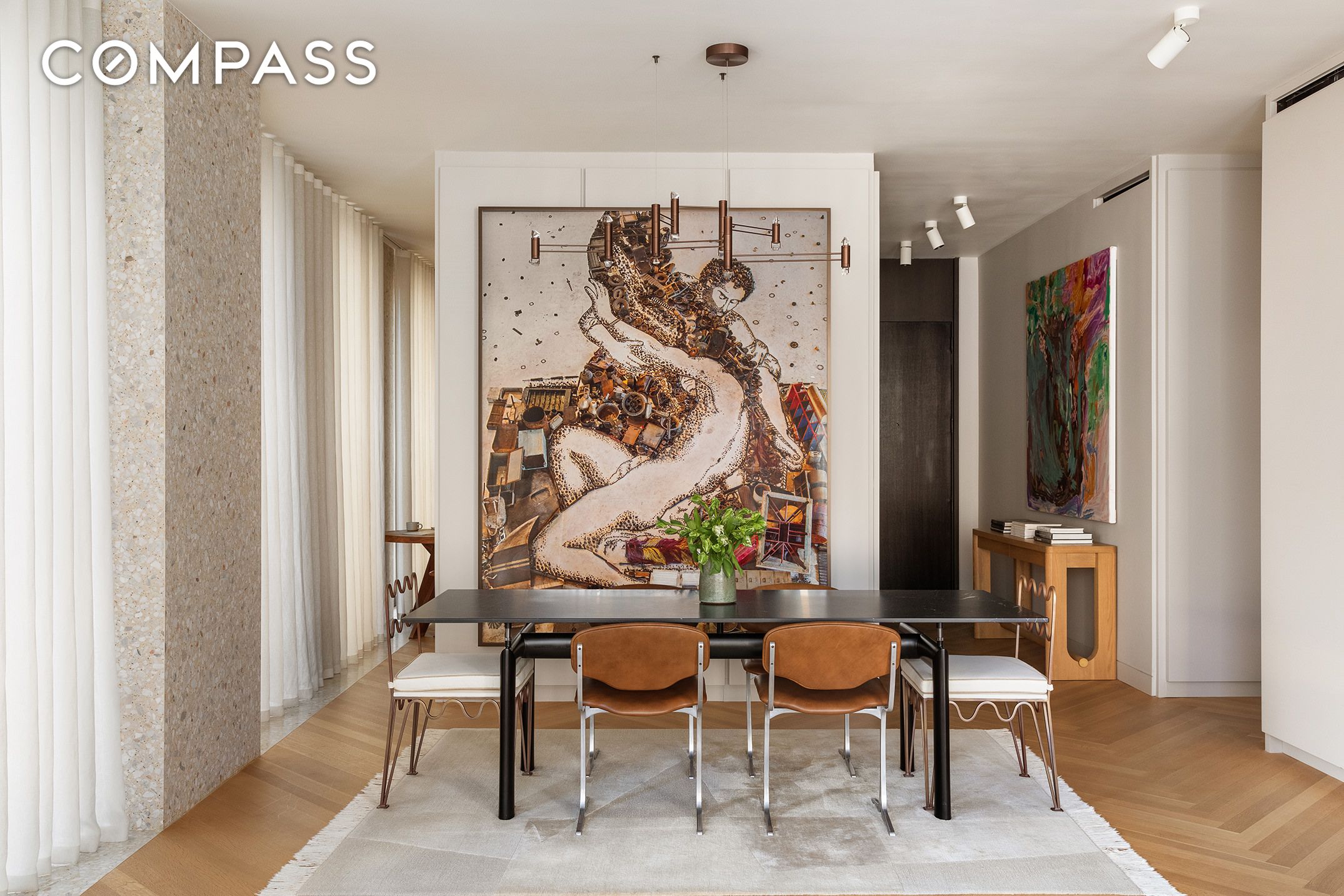 #5 photo, 16 W 40th Street, Bryant Park , NY 10018