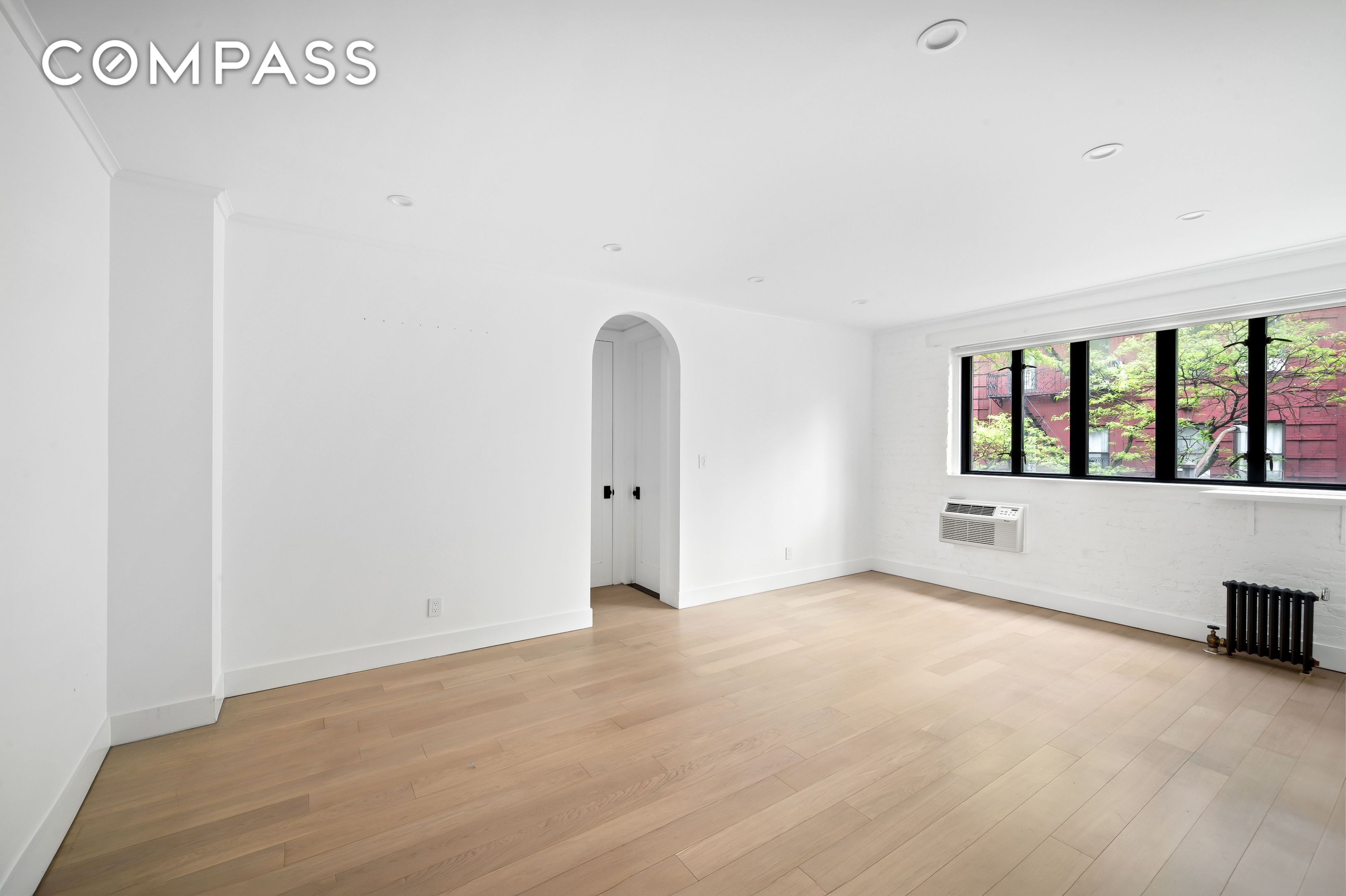 #2 photo, 210 6th Avenue, SoHo , NY 10012