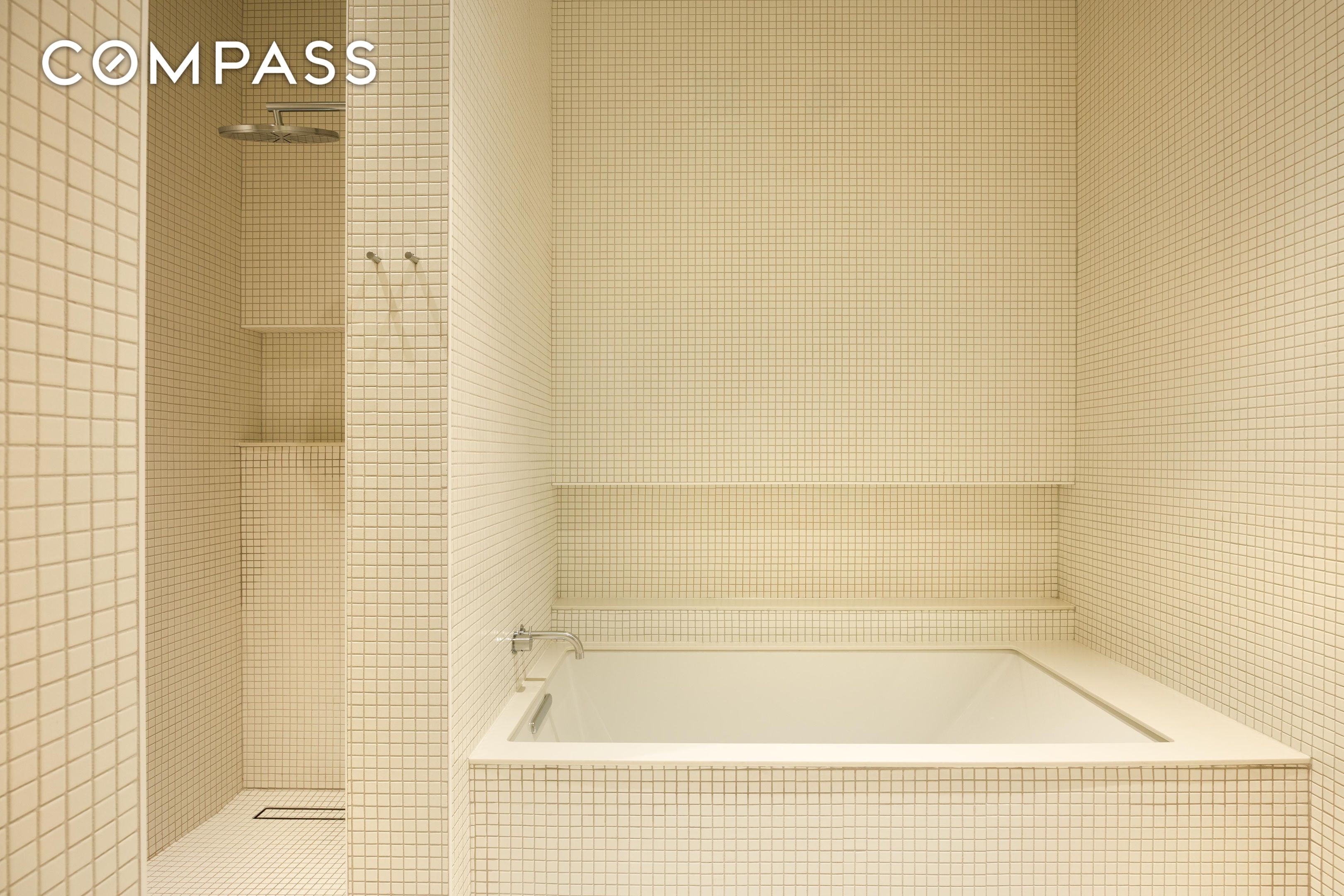 #19 photo, 138 Broadway, ブルックリン区 Williamsburg , NY 11211