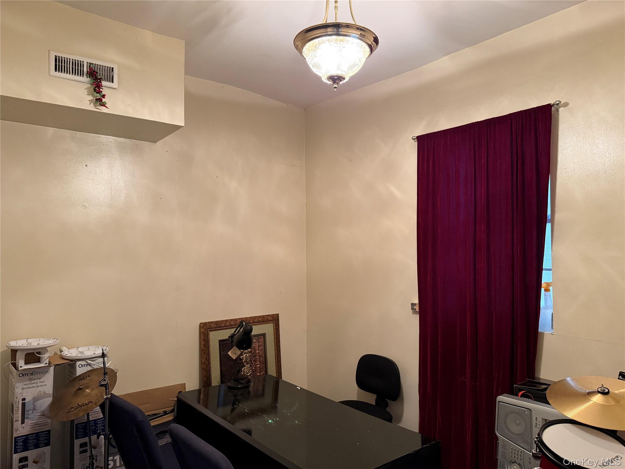 #7 photo, 65 Eldert Street, Brooklyn , NY 11207