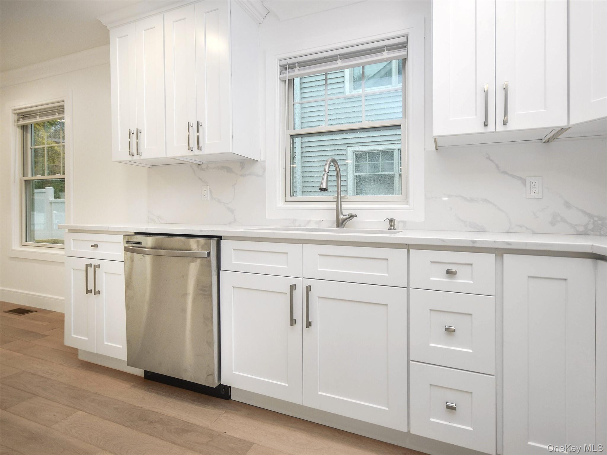 #19 photo, 13 Dunes Lane, Port Washington , NY 11050