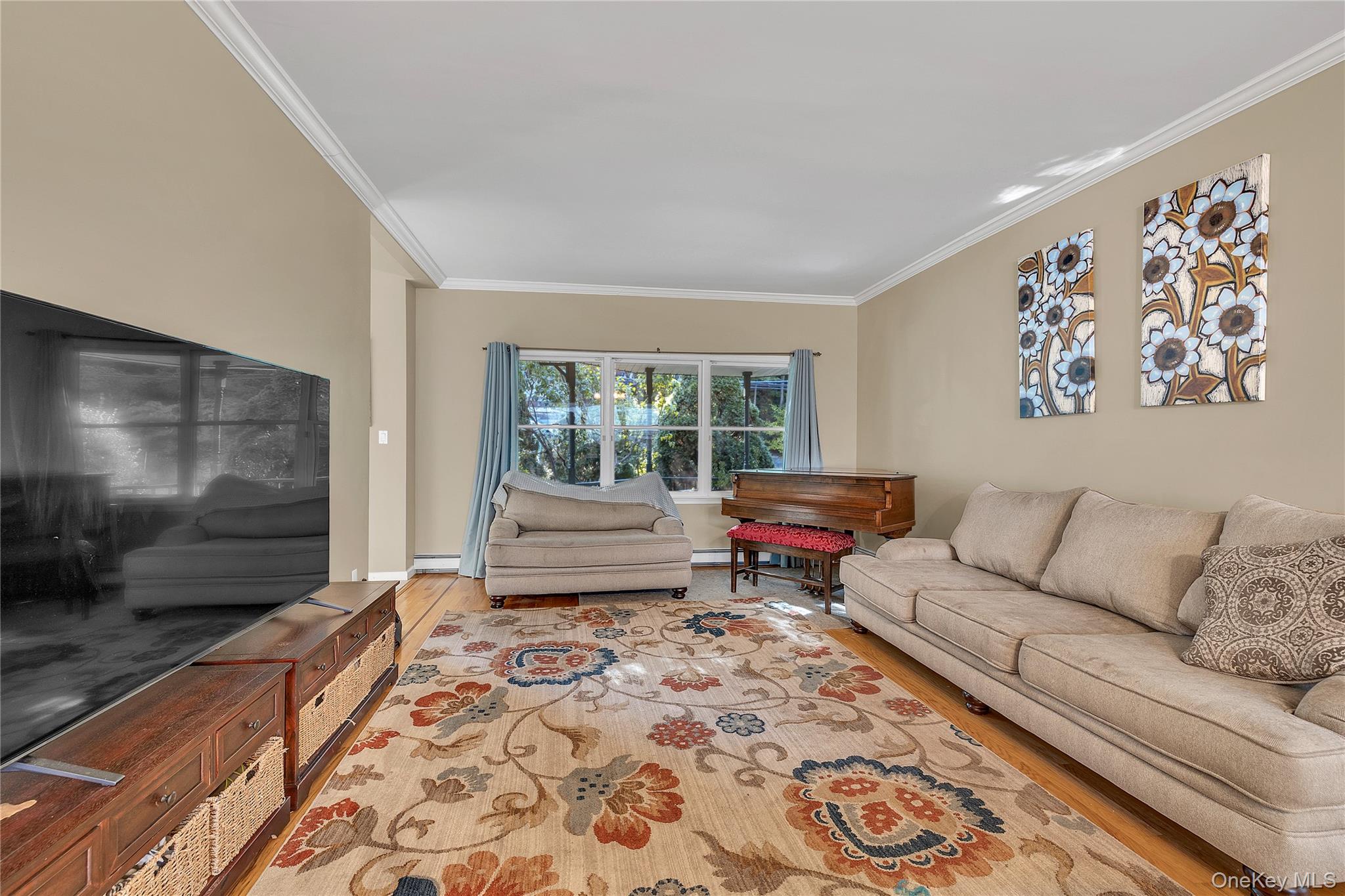 #7 photo, 124 Fleets Cove Road, Huntington , NY 11743