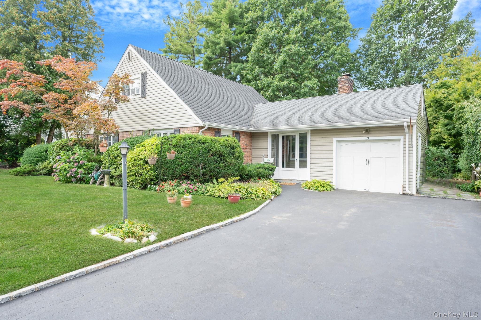 #1 photo, 13 Evelyn Road, ناسو Port Washington , NY 11050