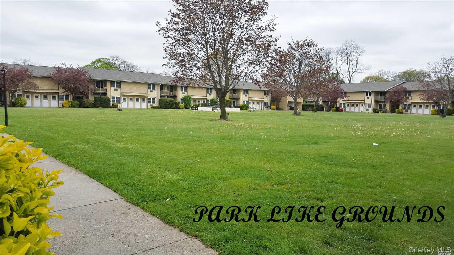 #2 photo, 700 Broadway, サフォーク郡 Amityville , NY 11701