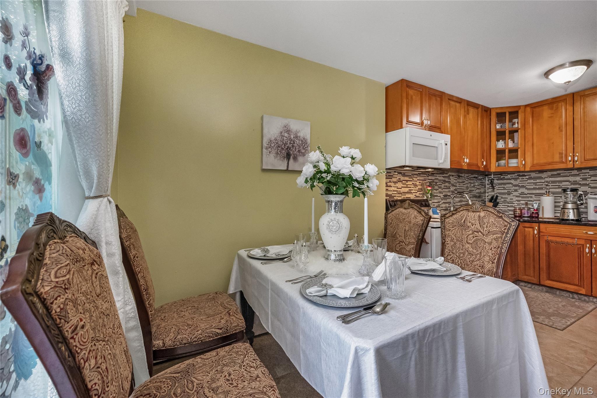 #6 photo, 700 Broadway, サフォーク郡 Amityville , NY 11701