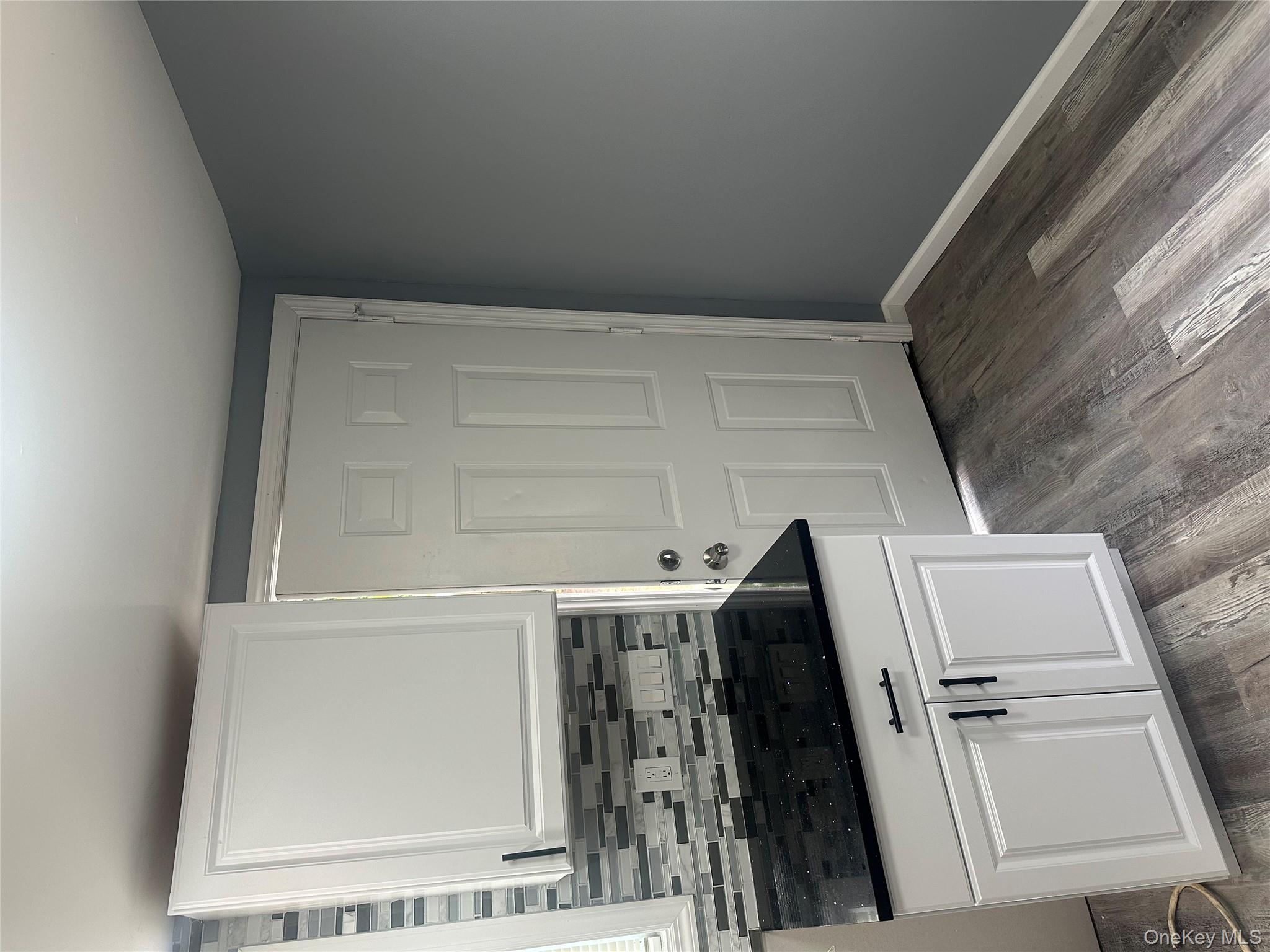 #4 photo, 128 Lakeview Drive, Mastic Beach , NY 11951