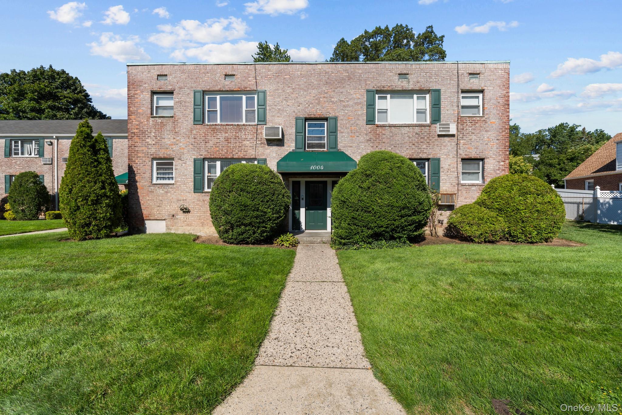 #1 photo, 1004 Rottkamp Street, Valley Stream , NY 11580