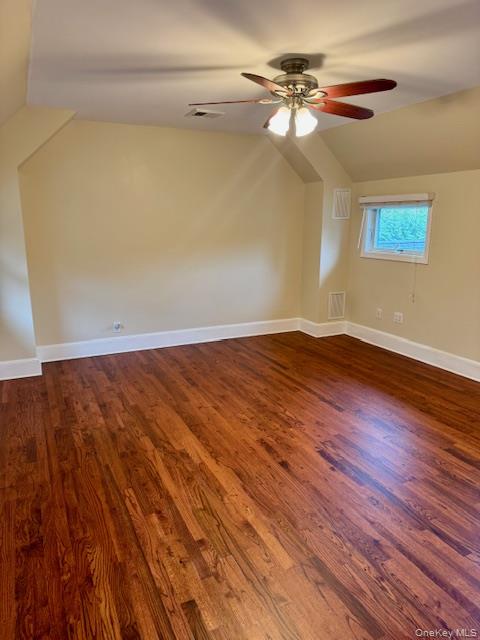 #11 photo, 29 1/2 Woolsey Avenue, ナッソー郡 Glen Cove , NY 11542