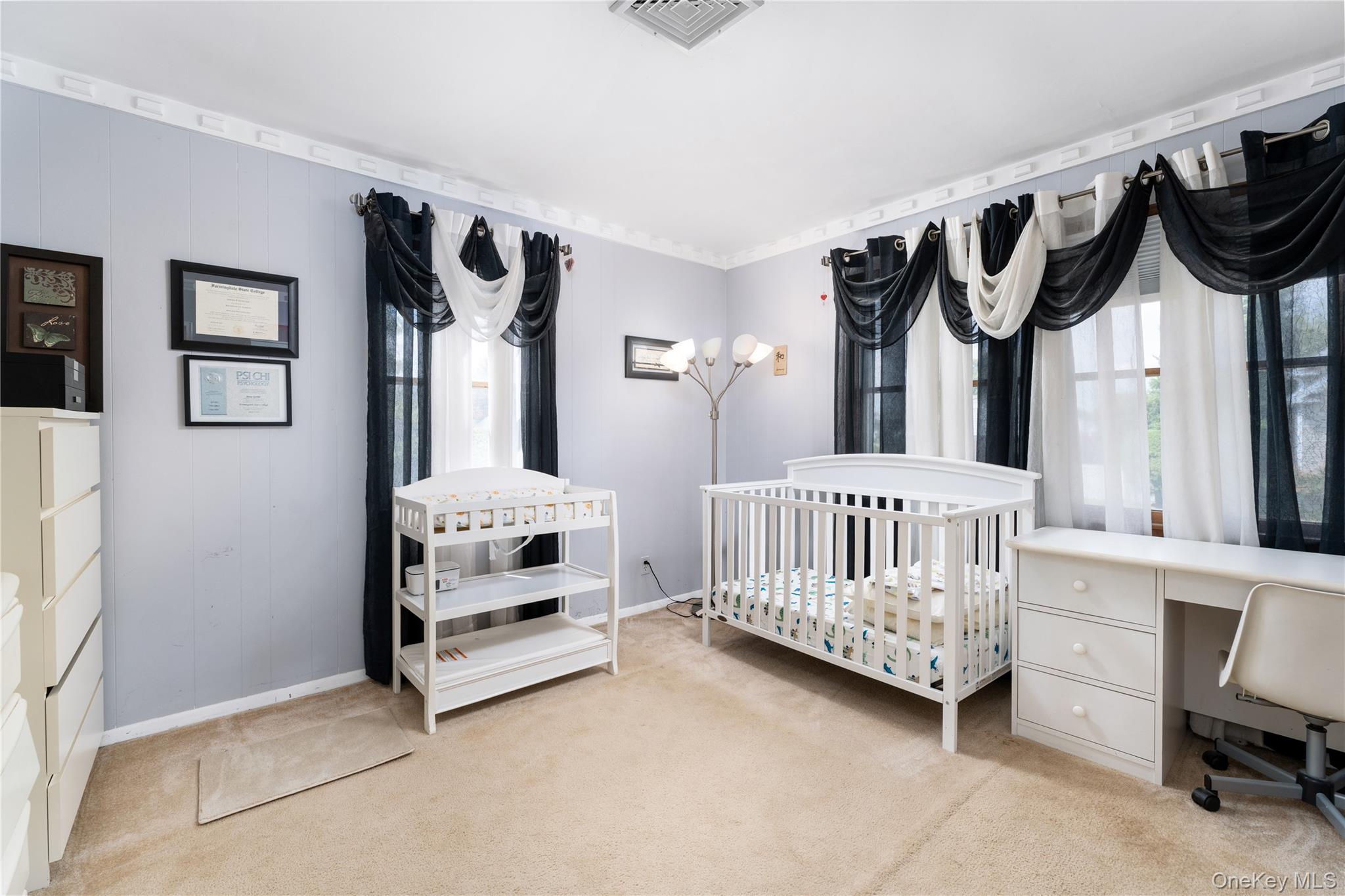 #20 photo, 11 Eaton Road, Syosset , NY 11791